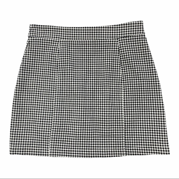 Houndstooth Zipper Front Black and White Body Con Mini Skirt by Forever 21 - Picture 6 of 12